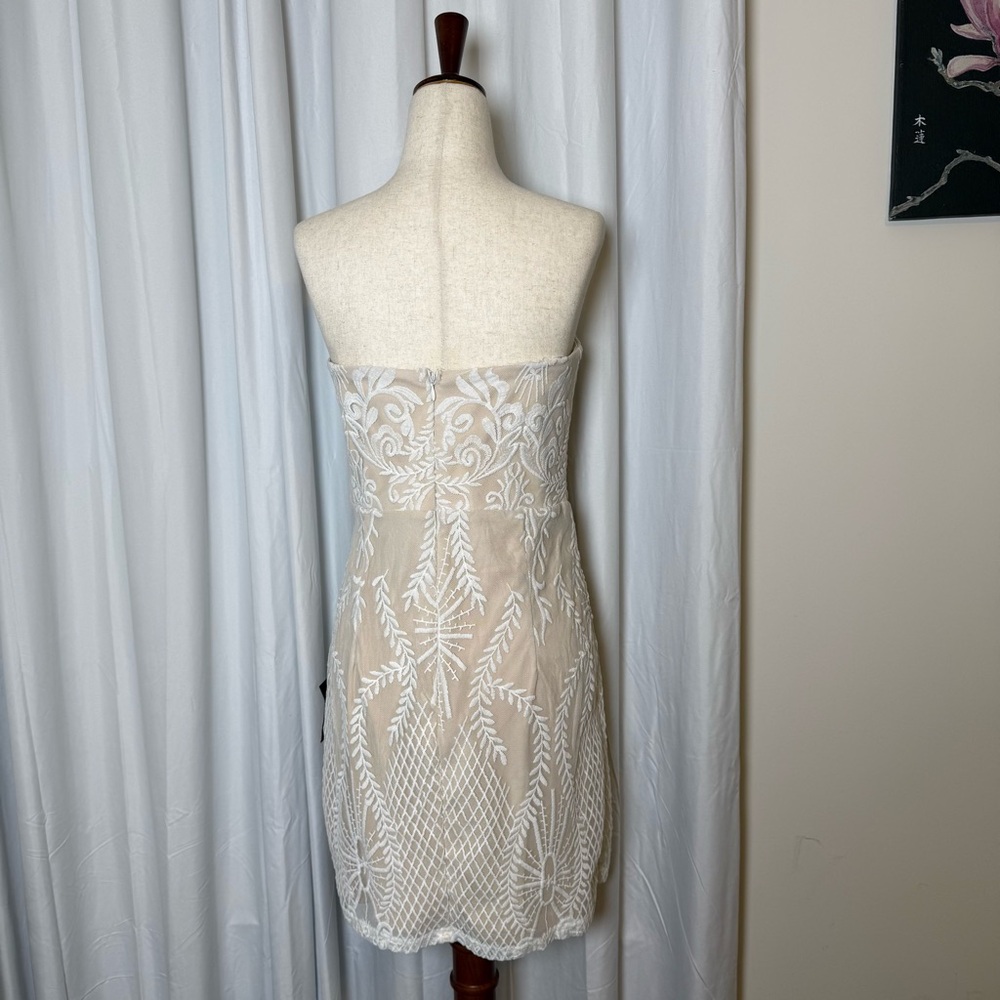 Lulus Elegant Moves Strapless Embroidered Mesh Mini Dress NWT Large - Picture 4 of 15